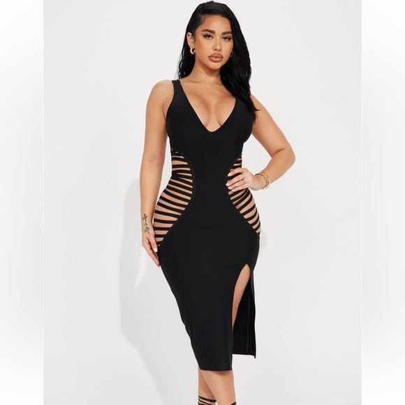 Black cut out FashionNova dress - Picture 2 of 3